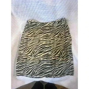 SINCERELY JULES WOMEN’S BLACK GOLD ZEBRA PATTERN SKIRT Sz. MEDIUM NEW